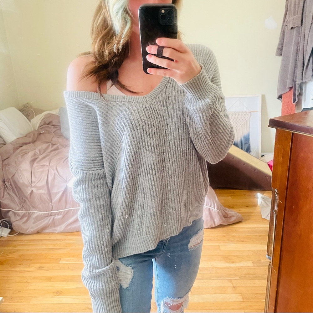 FOREVER 21 KNIT SWEATER